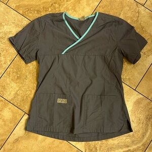 Urbane Essentials Women's Crossover Scrub Top- gray